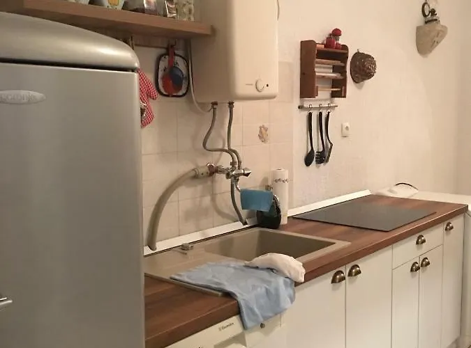 House Nada